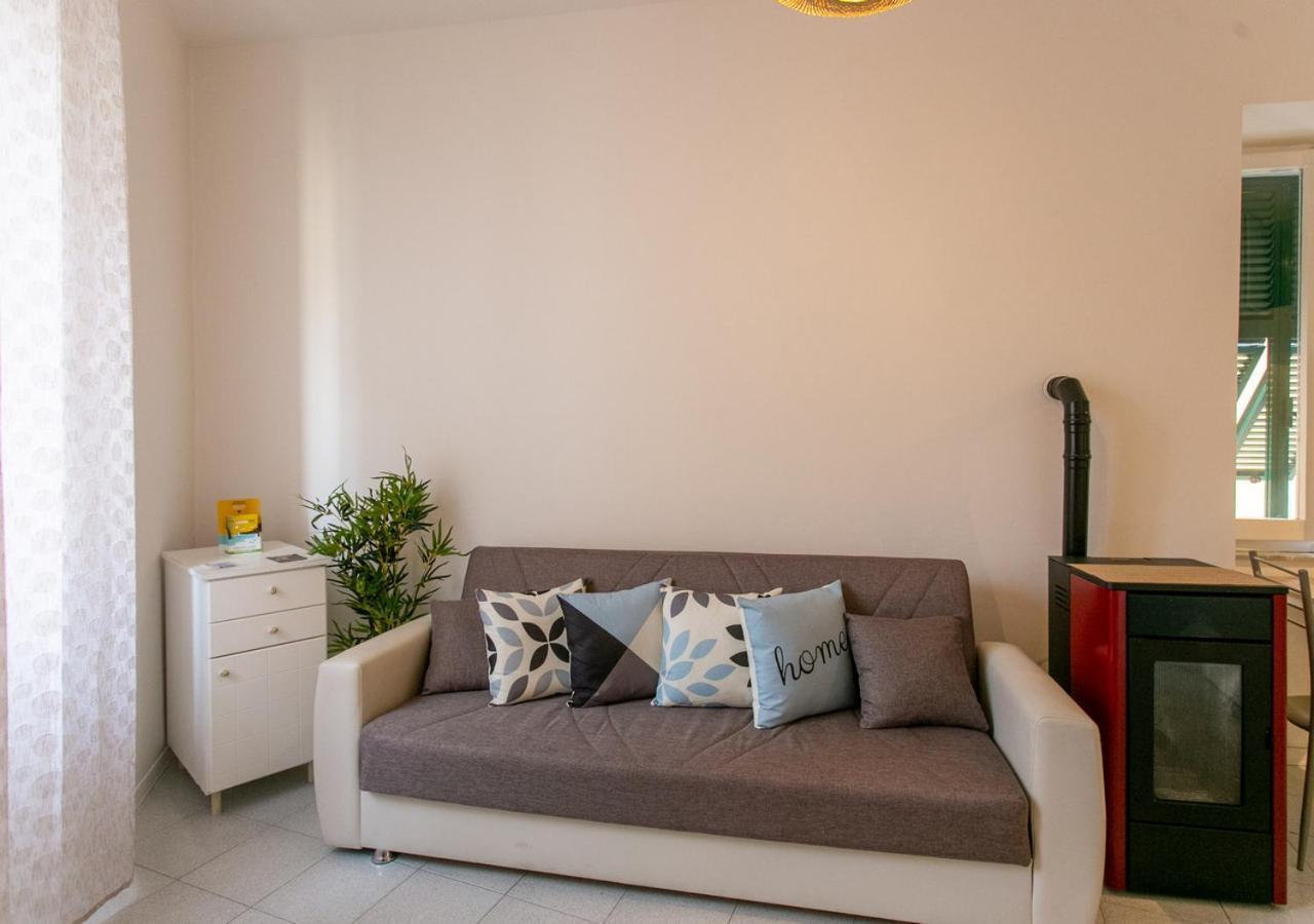 B-House Lägenhet Porto Santo Stefano  Exteriör bild